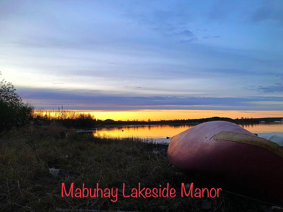 Mabuhay Lakeside Manor Yellowknife Exterior photo